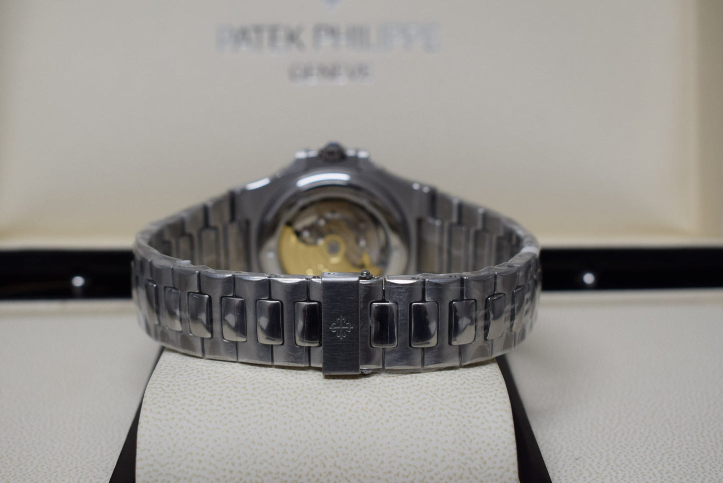 Patek Philippe nautilus olive green dial acciaio