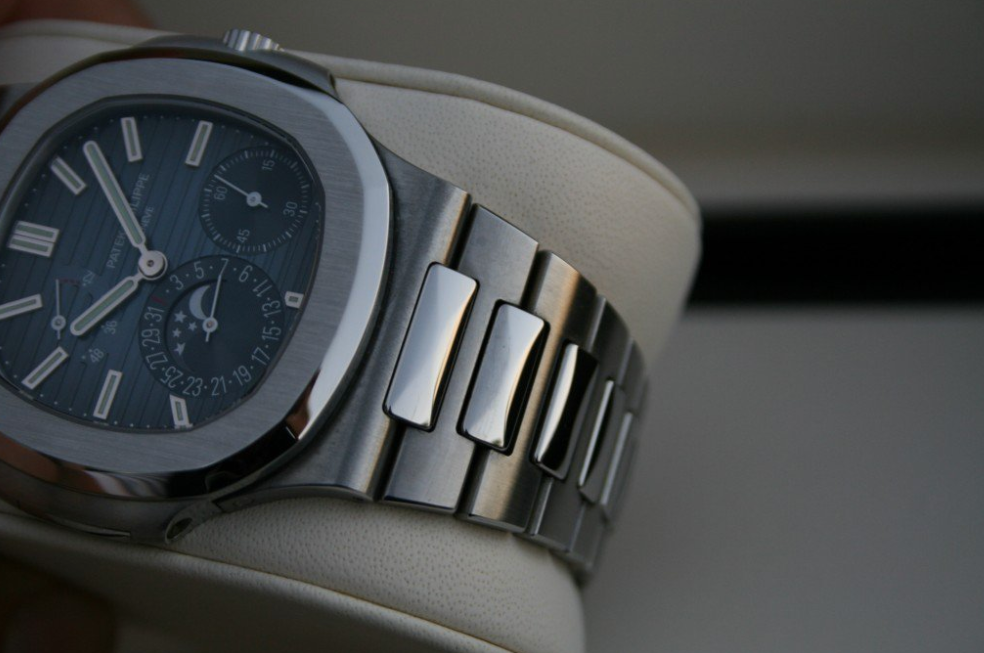 Patek Philippe nautilus fasi lunari moon phase blue